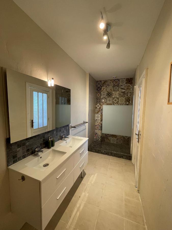 Bed and Breakfast La Vigne D'Or Teuillac Екстер'єр фото