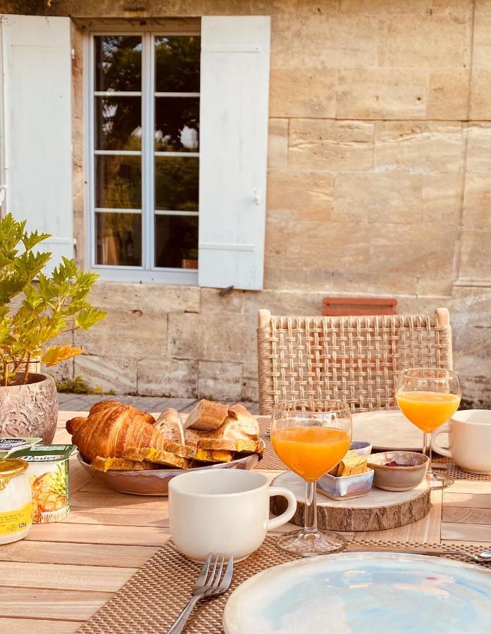 Bed and Breakfast La Vigne D'Or Teuillac Екстер'єр фото