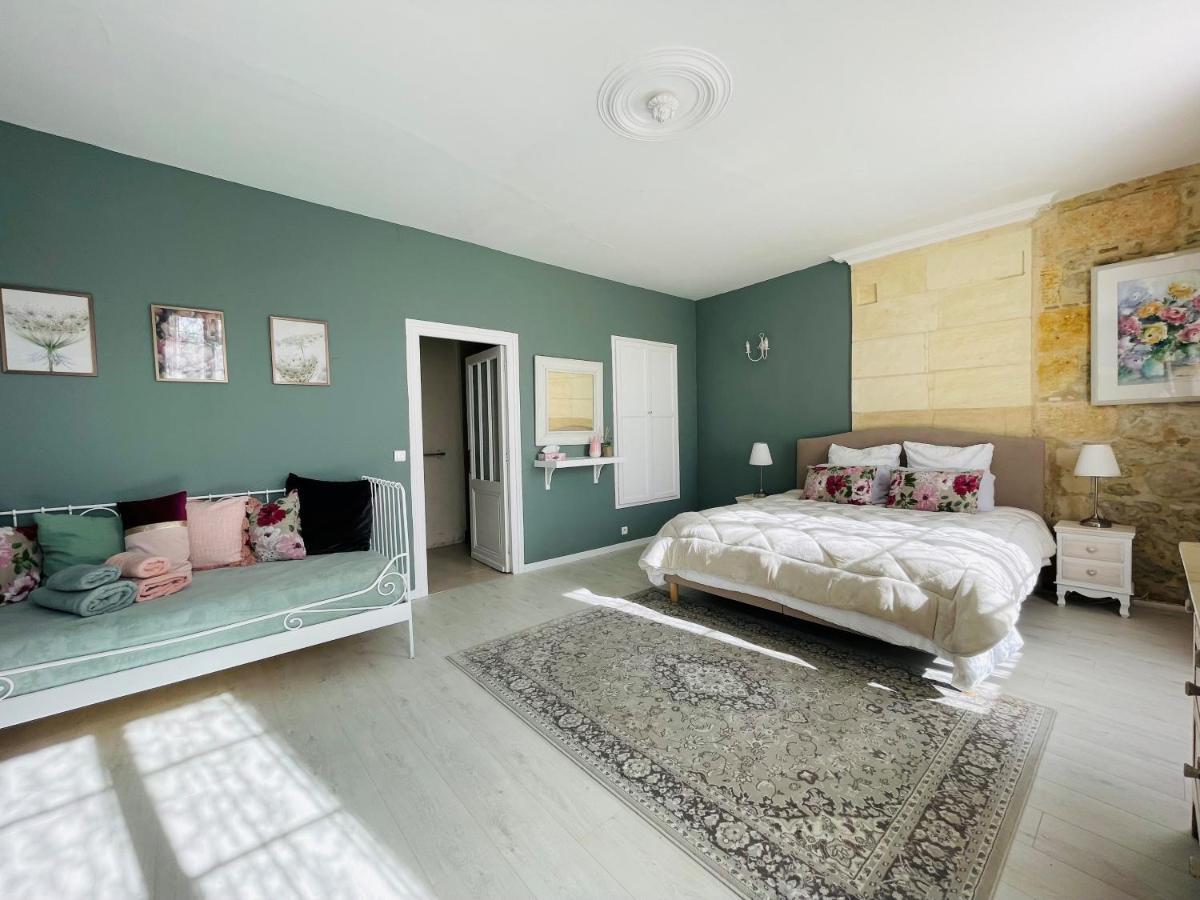 Bed and Breakfast La Vigne D'Or Teuillac Екстер'єр фото