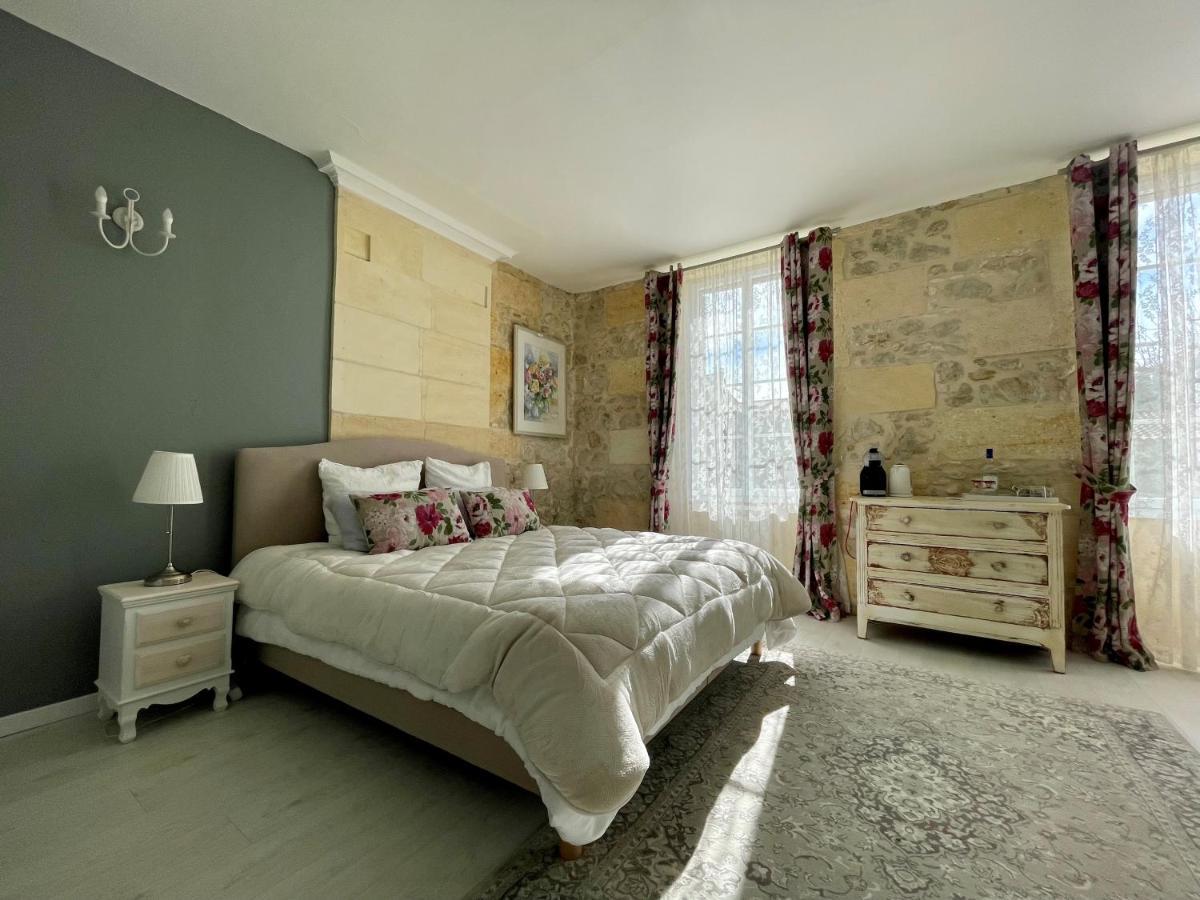 Bed and Breakfast La Vigne D'Or Teuillac Екстер'єр фото