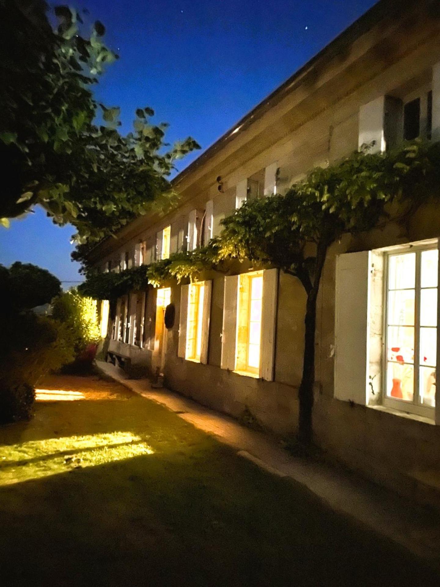 Bed and Breakfast La Vigne D'Or Teuillac Екстер'єр фото